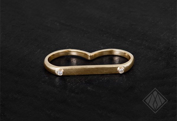 double finger ring wiht diamonds