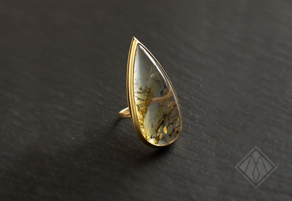 teardrop dendrite ring